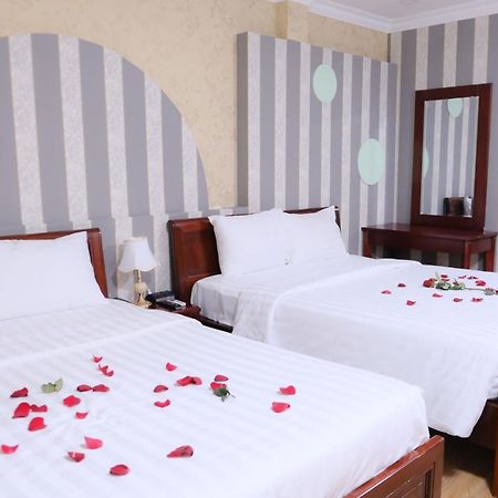 Cosmo Central Hotel Ho Chi Minh Extérieur photo