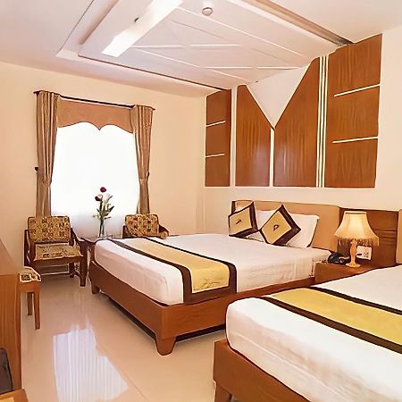 Cosmo Central Hotel Ho Chi Minh Extérieur photo