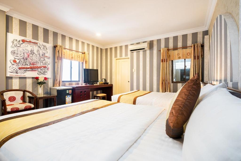 Cosmo Central Hotel Ho Chi Minh Extérieur photo