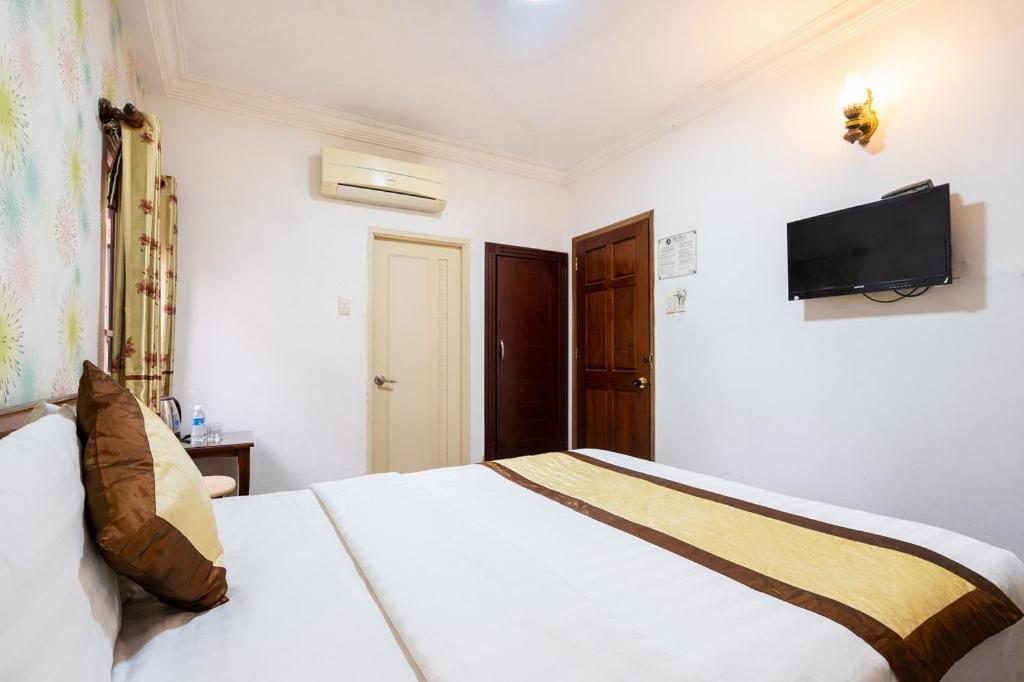 Cosmo Central Hotel Ho Chi Minh Extérieur photo
