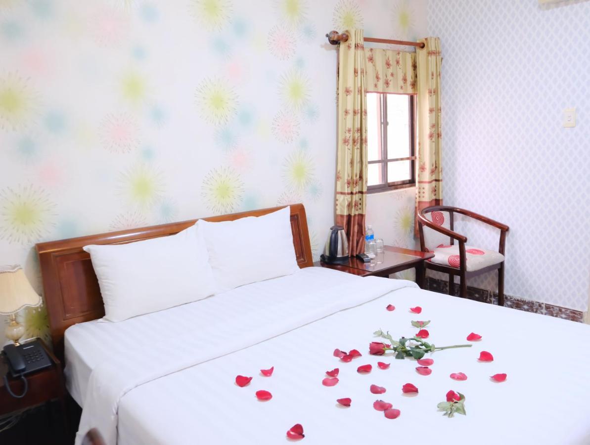 Cosmo Central Hotel Ho Chi Minh Extérieur photo