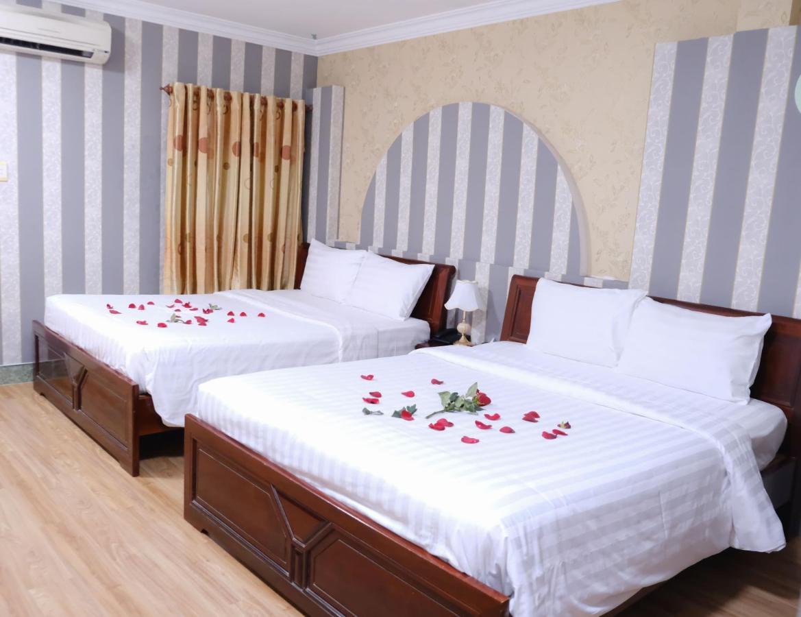 Cosmo Central Hotel Ho Chi Minh Extérieur photo