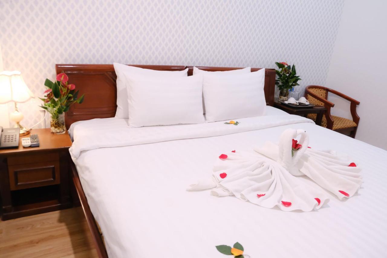 Cosmo Central Hotel Ho Chi Minh Extérieur photo