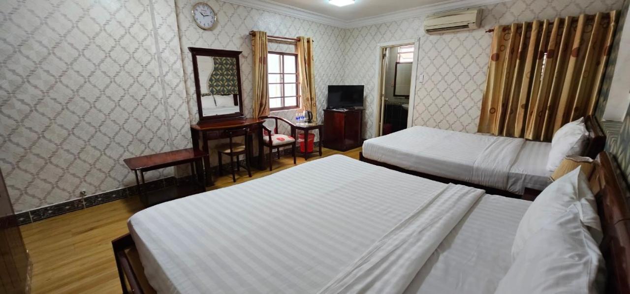 Cosmo Central Hotel Ho Chi Minh Extérieur photo