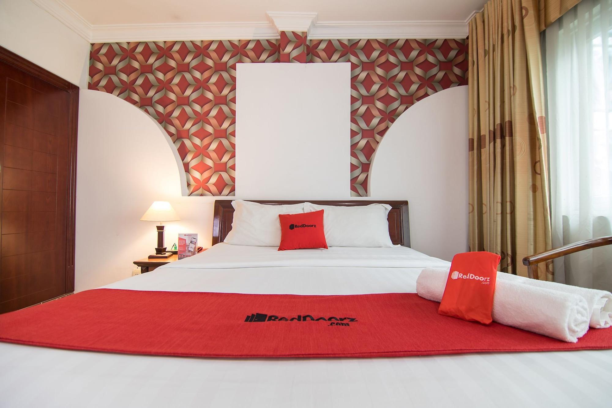 Cosmo Central Hotel Ho Chi Minh Extérieur photo