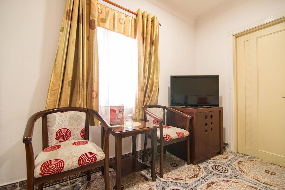 Cosmo Central Hotel Ho Chi Minh Extérieur photo