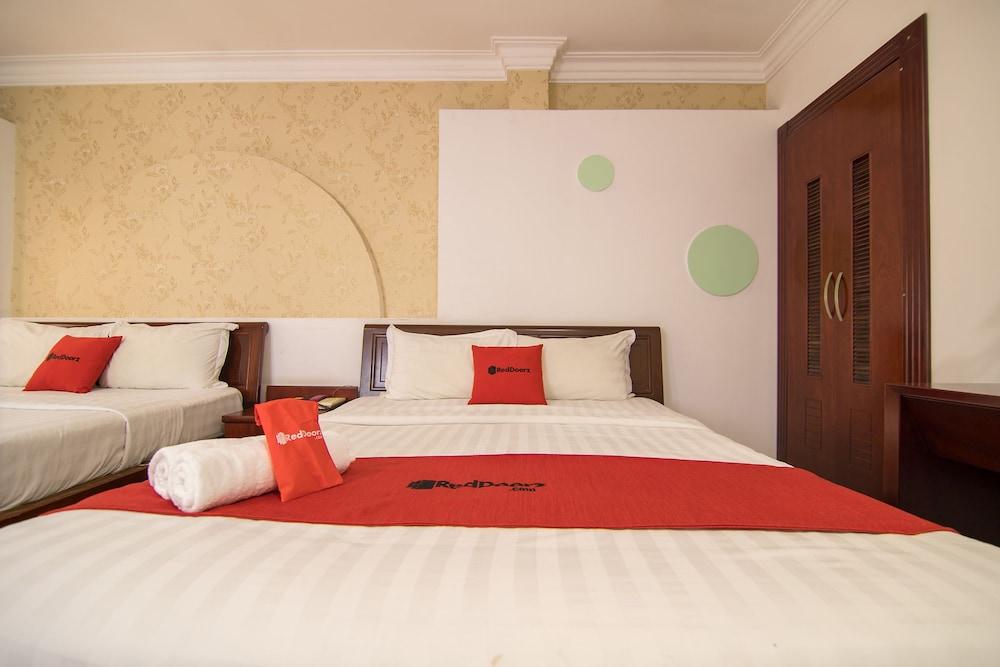 Cosmo Central Hotel Ho Chi Minh Extérieur photo
