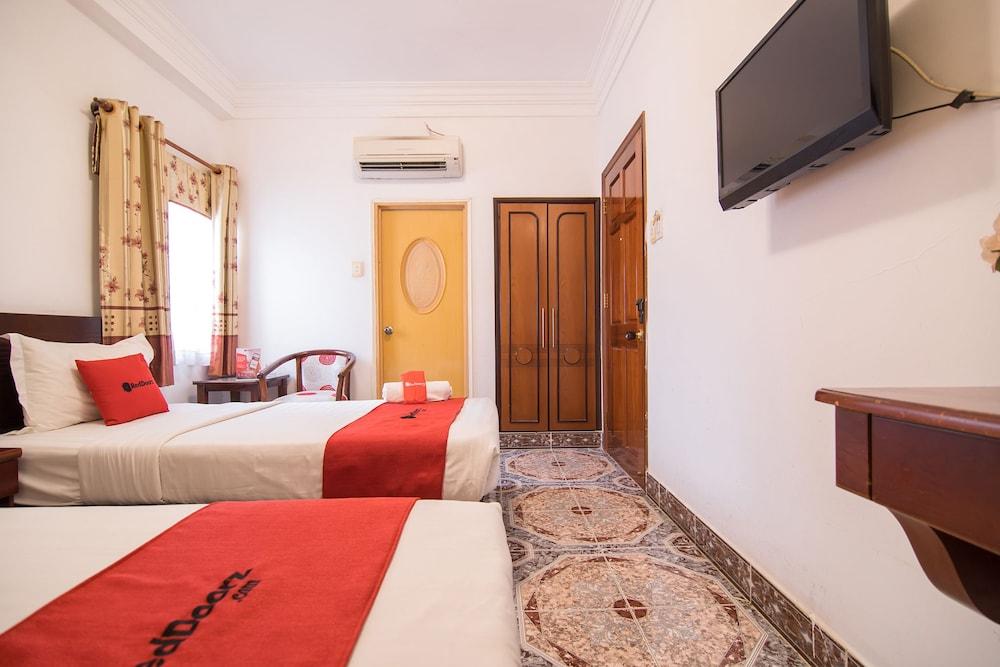Cosmo Central Hotel Ho Chi Minh Extérieur photo