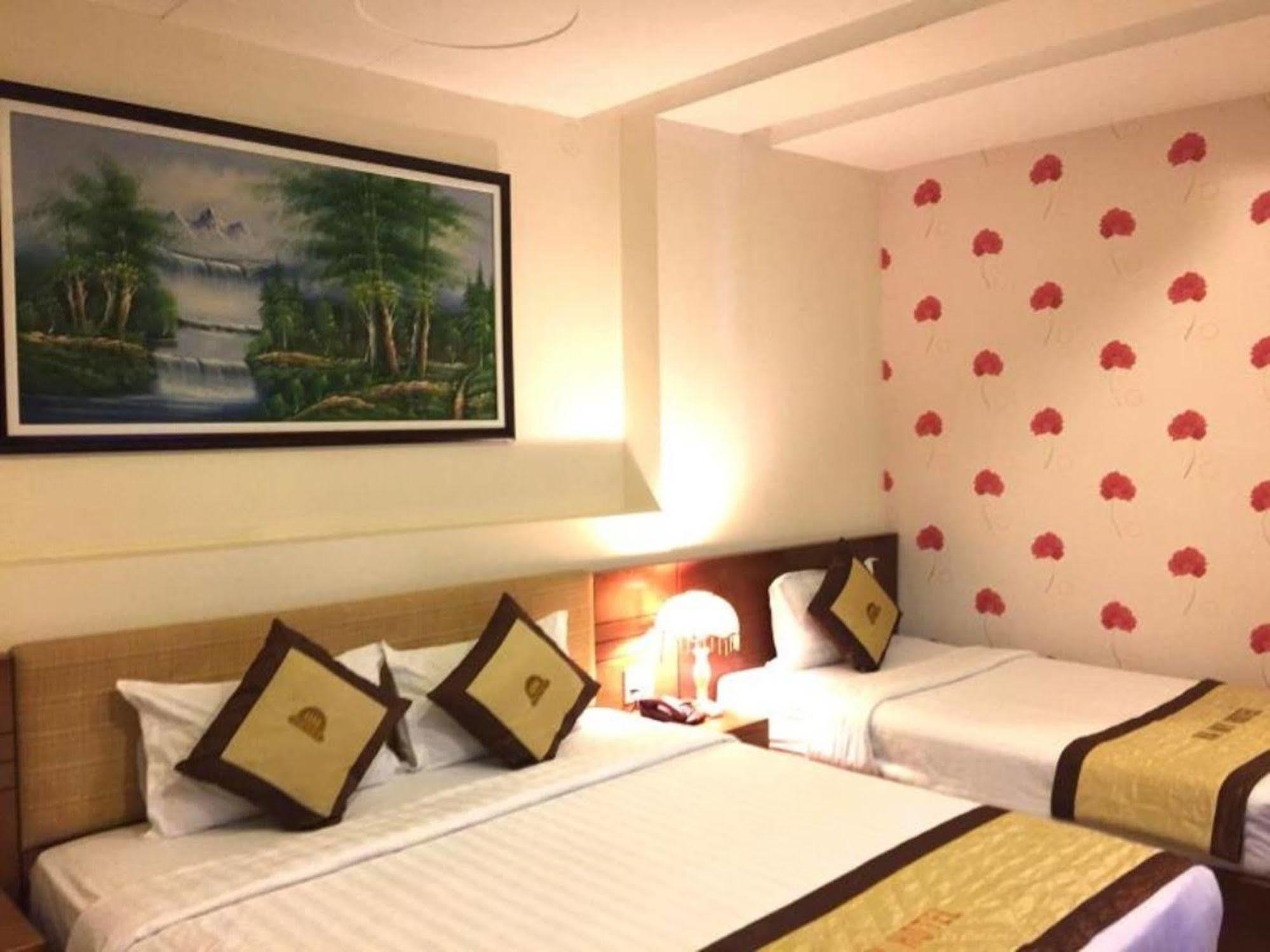 Cosmo Central Hotel Ho Chi Minh Extérieur photo