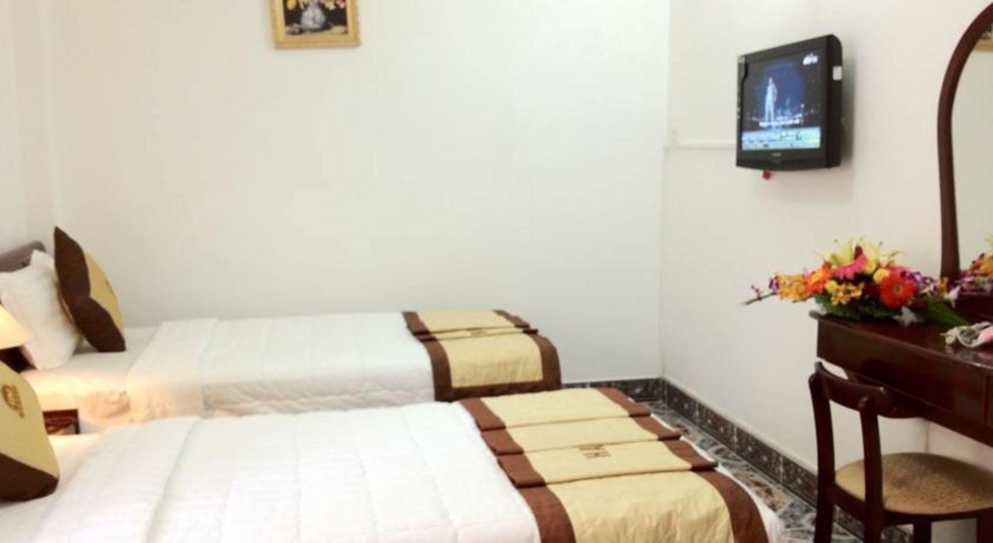 Cosmo Central Hotel Ho Chi Minh Extérieur photo